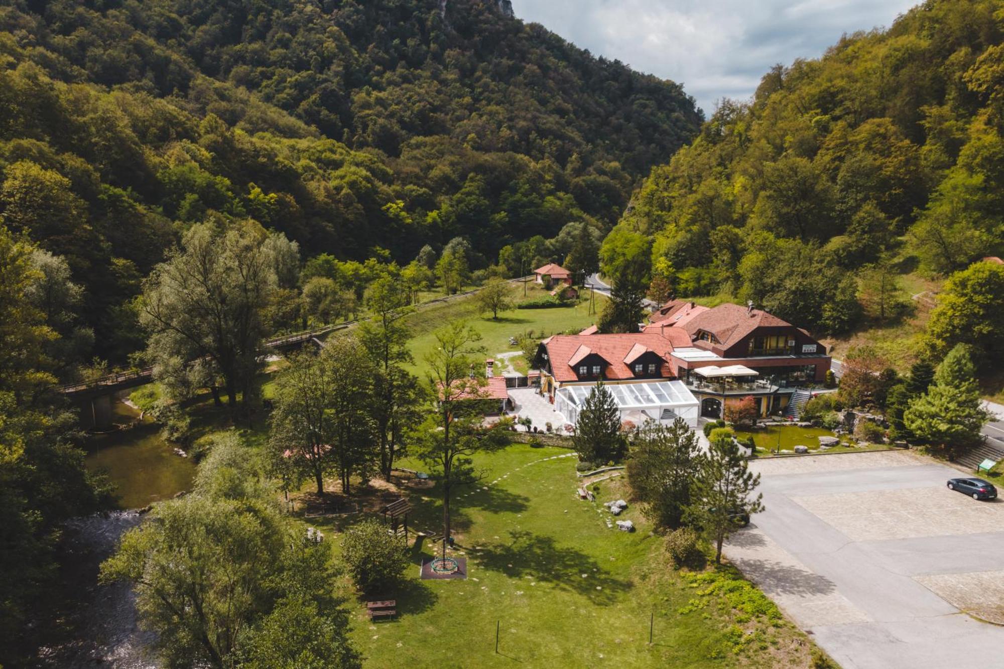 Guesthouse Villa Zelenjak Ventek Kumrovec Exterior foto