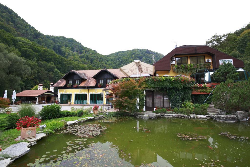 Guesthouse Villa Zelenjak Ventek Kumrovec Exterior foto